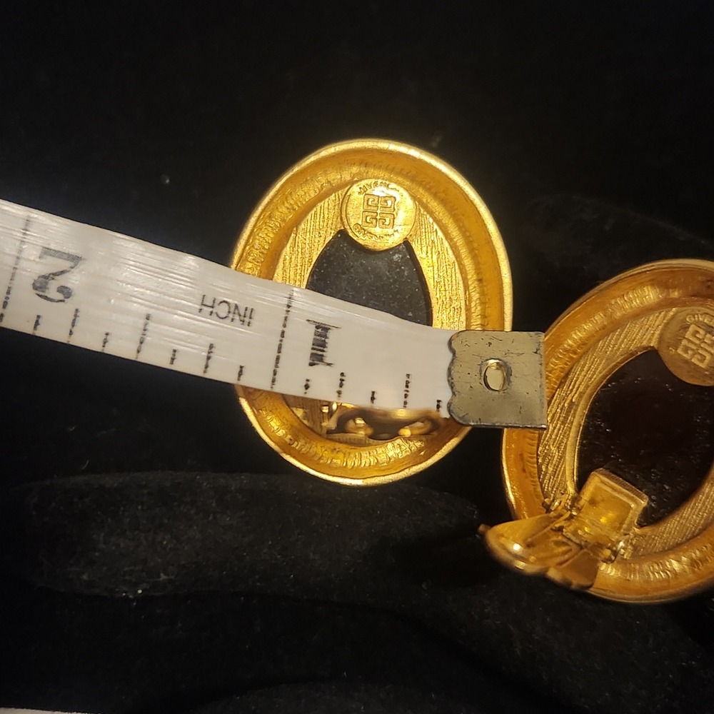 Givenchy Vintage Gold Tone Oval Amber Resin Cabochon Clip On Earrings Logo 4G - Picture 8 of 15